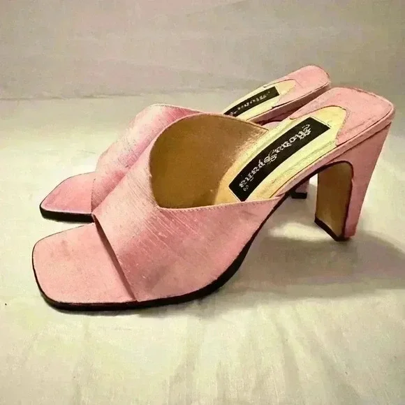 Moda Spana Rivta Pink Indian Silk Heel Sandals Sz 7 Barbie - Picture 3 of 8